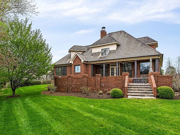 5th image of 308 Avery Pl