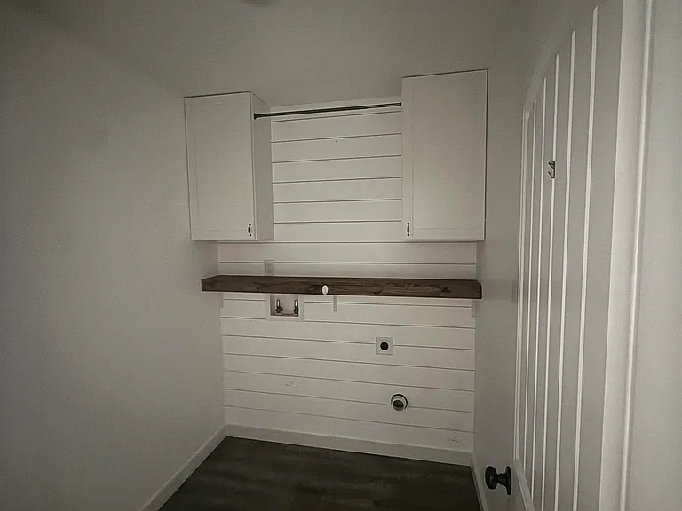 100 Weston Cv — Photo 21