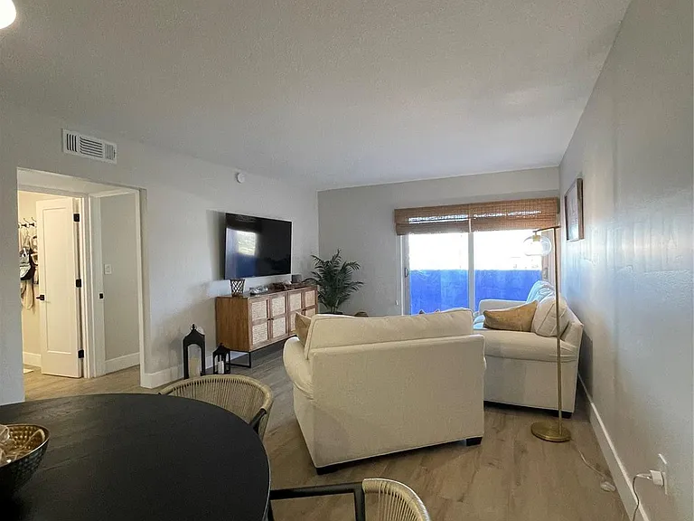 400 Kings Point Dr #1027 — Photo 15