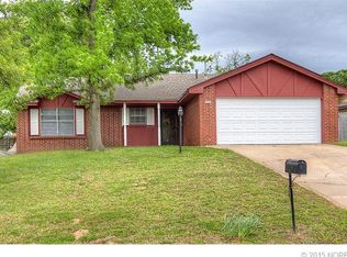 2408 W Oklahoma Pl, Tulsa, OK 74127