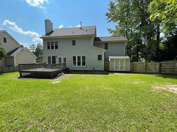 Flat, spacious and private fenced in backyard!