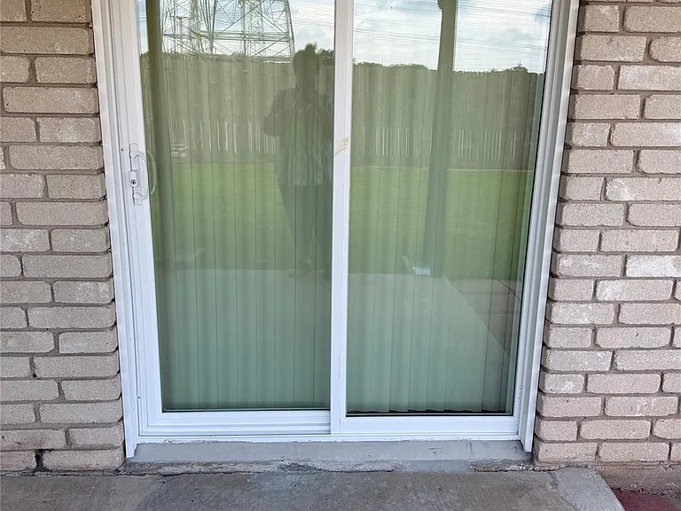 3207 E Heatherock Cir — Photo 17