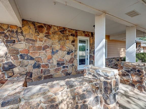 4th image of 3 Oakwood Ln
