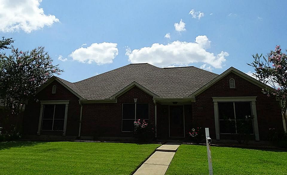 1st image of 2522 Briarglen Dr