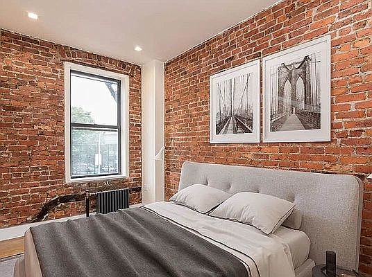 5th image of 921 Washington Ave #737