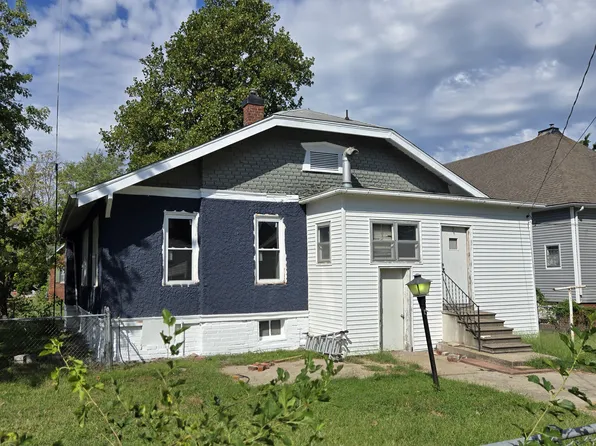 430 S 4th St, Moberly, MO 65270