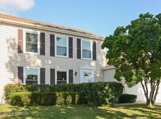 1339 Devonshire Rd, Buffalo Grove, IL 60089