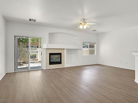 4th image of 92 Stock Option St Unit 3