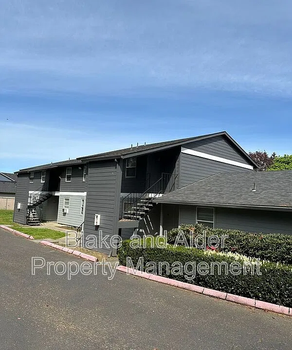 3815 NE 152nd Ave