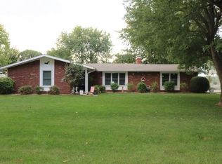3909 Colonial Dr, Anderson, IN 46012
