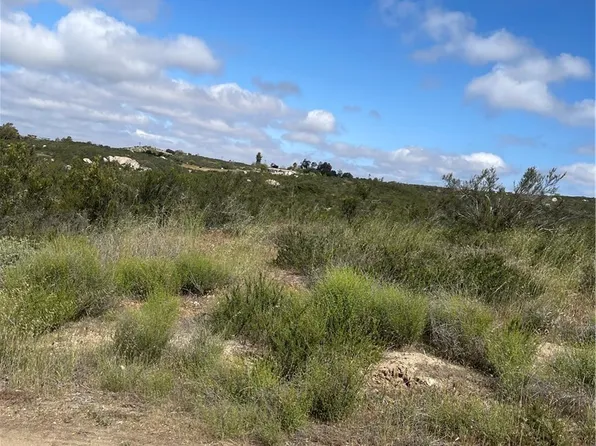 45 Sable Dr, Hemet, CA 92544