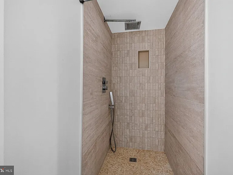 1513 Vermont Ave NW #BASEMENT — Photo 15