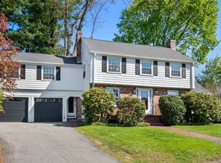 22 Lafayette Cir, Wellesley, MA 02482