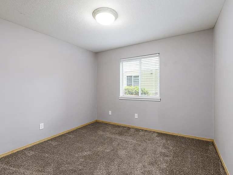 2509 SE 109th Ave — Photo 13