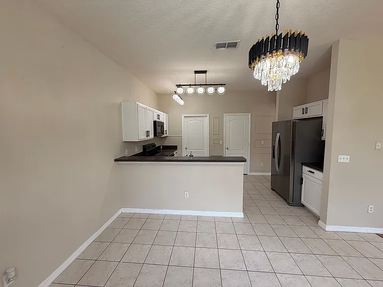 260 Blue Jay Way — Photo 4