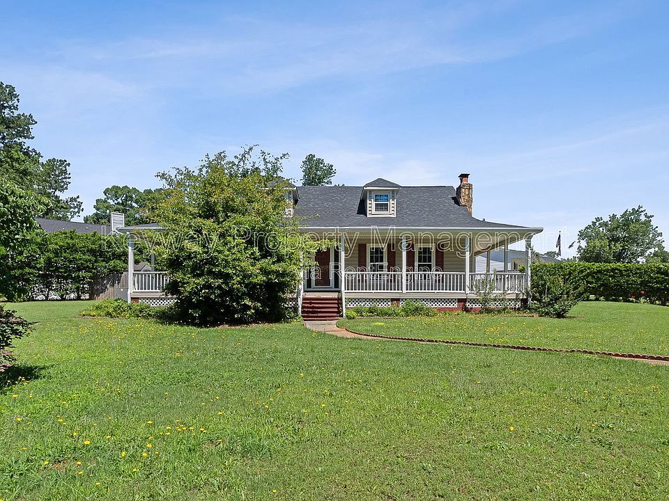 1st image of 255 Silver Maple Rd