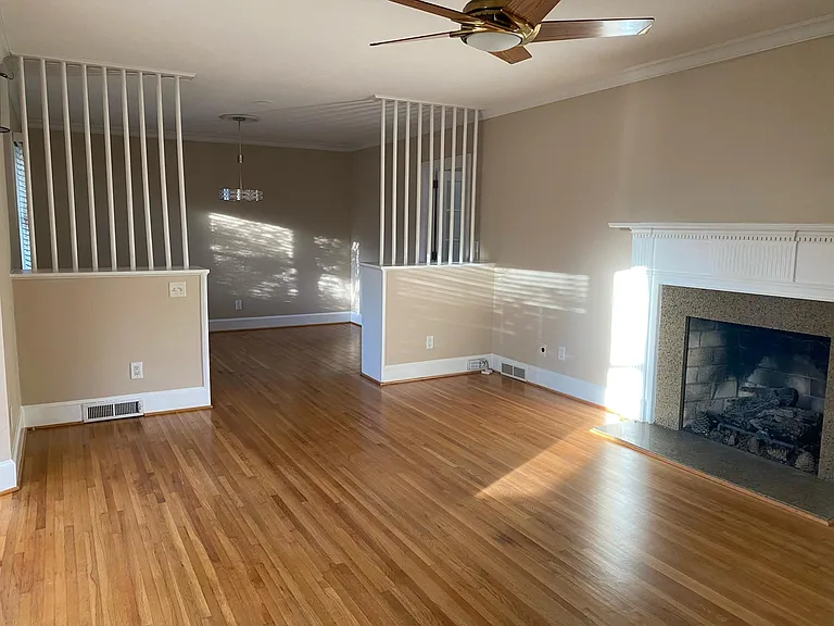 6101 Lansing Dr — Photo 5