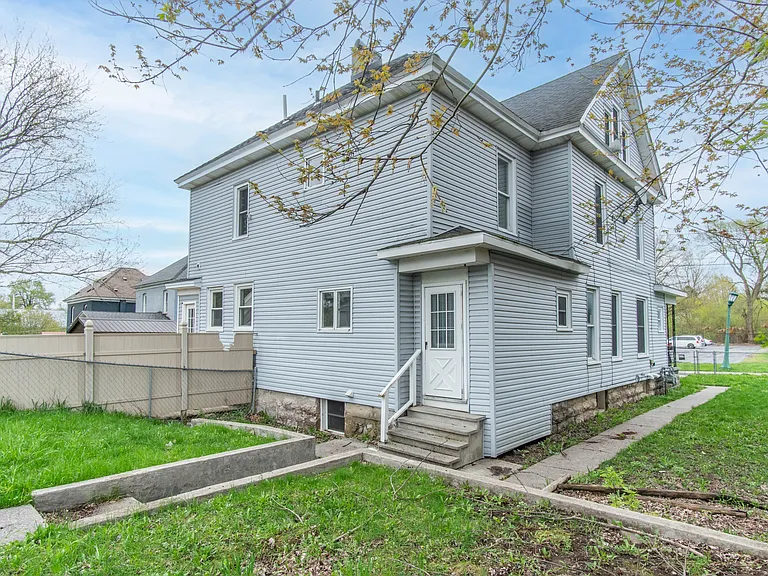 123 State Pl — Photo 33