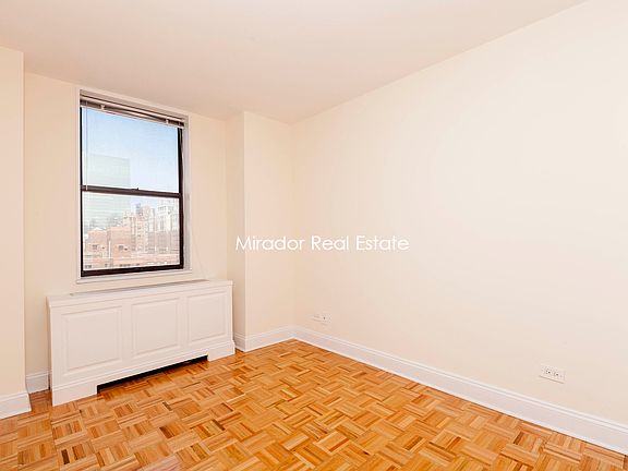 4th image of 330 E 39th St #23D/$