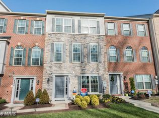 8902 Tower Pl, Glenarden, MD 20706