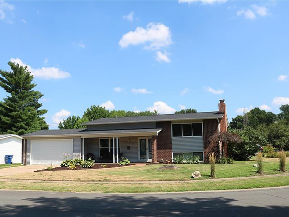 2nd image of 1315 Sandy Dr