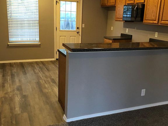 5th image of 284 W Fairlane Pl #0