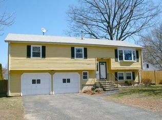 18 Carter Dr, Milford, CT 06460