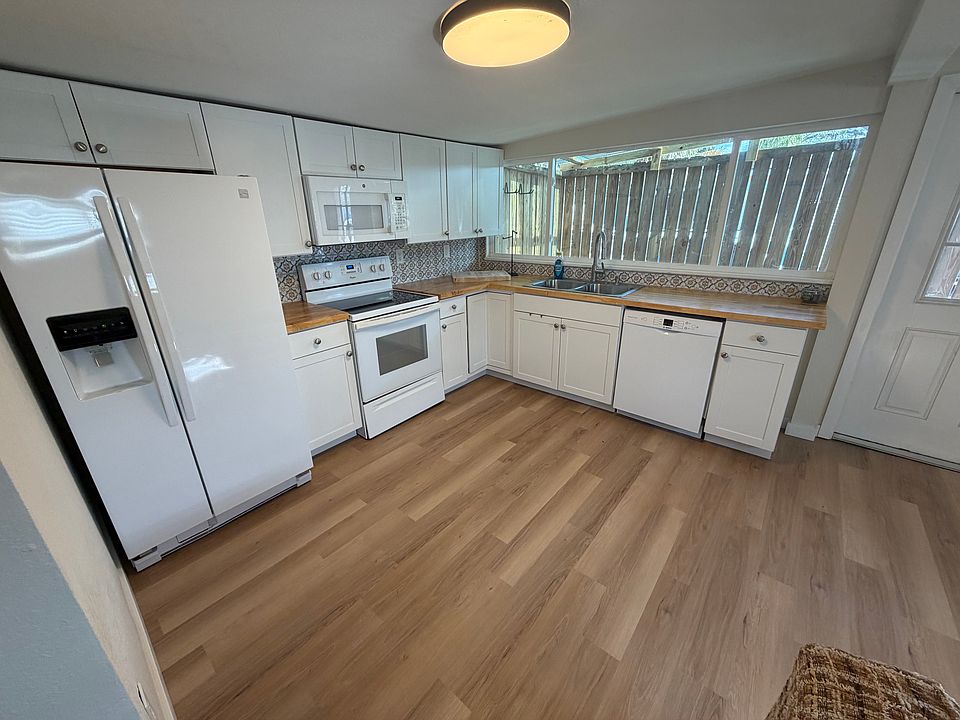 1st image of 42 W Oak St Lot D9