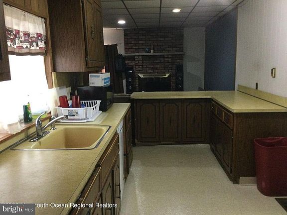 4th image of 1719 Fleetwood Dr
