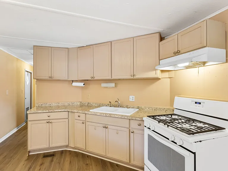 16240 San Pedro Ave #308 — Photo 8