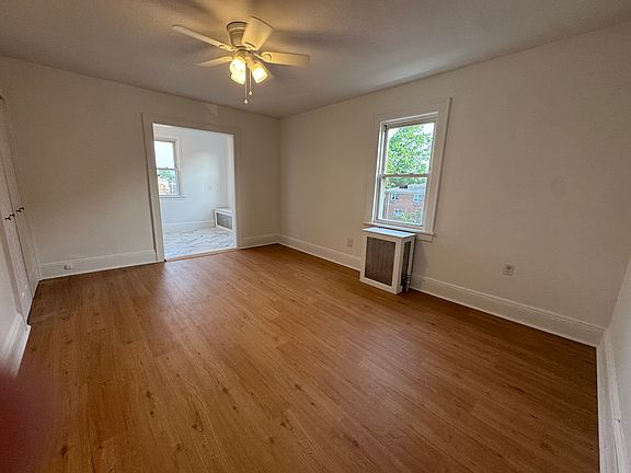 3rd image of 12 Alexander Pl Floor 2