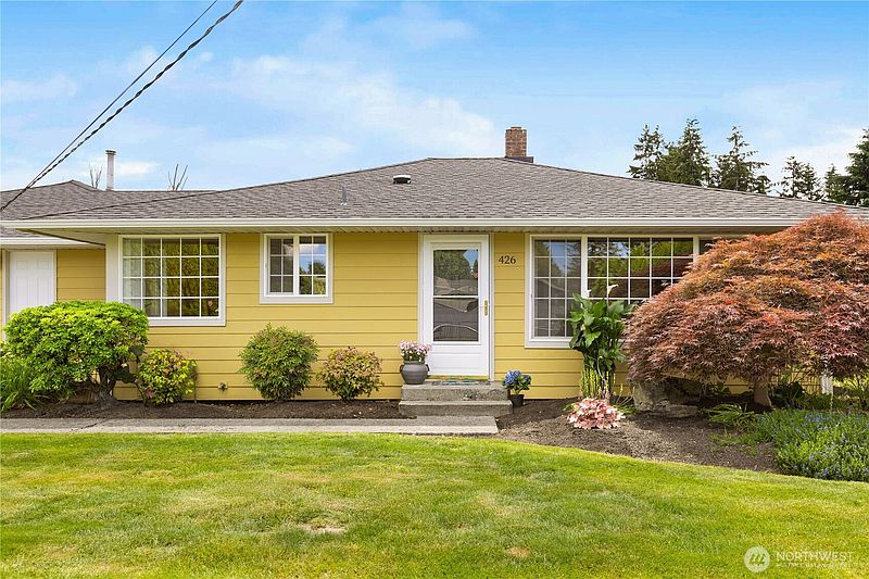 3rd image of 426 4th Avenue SE