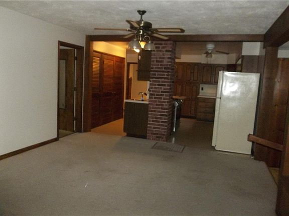 5th image of 425 N Douglas St