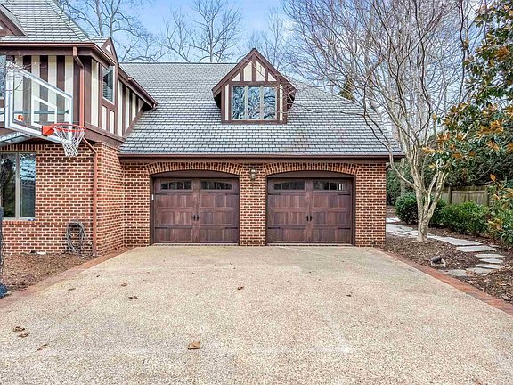 5th image of 3004 Wakefield Dr
