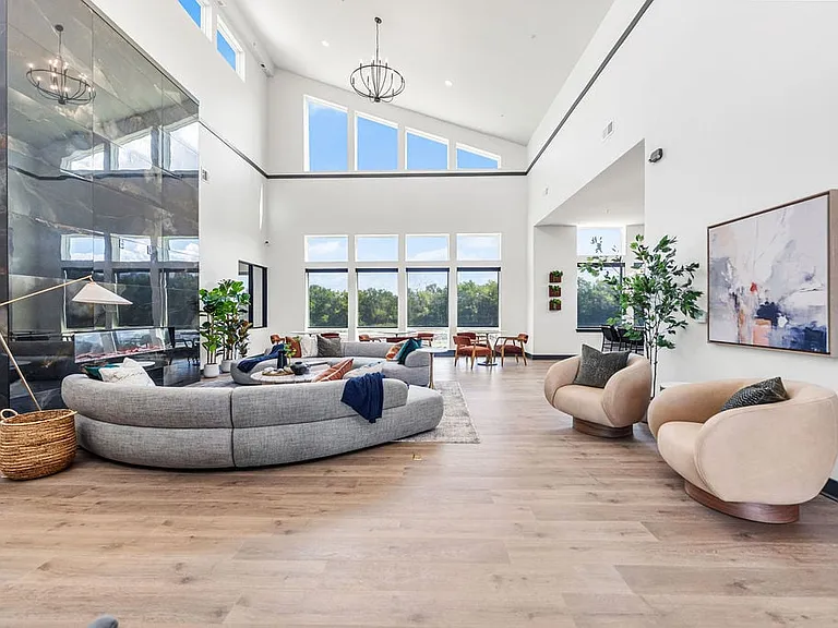 Blackwell Living — Photo 2