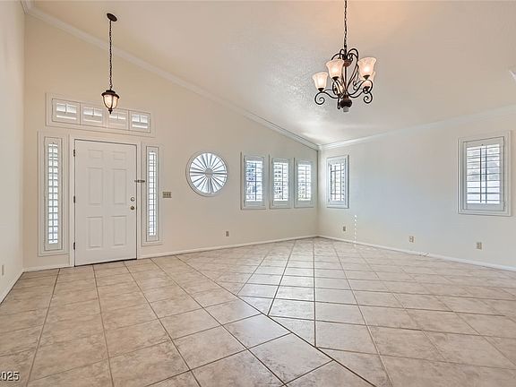 4th image of 50 Sandwedge Dr