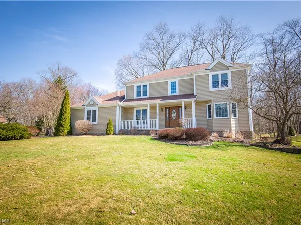 730 Walnut Ridge Trl, Aurora, OH 44202