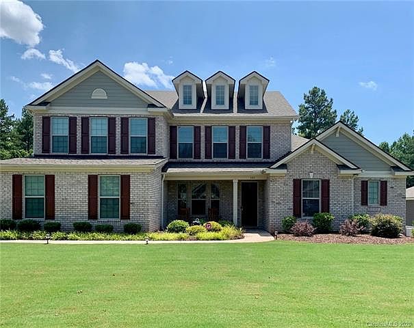 1st image of 105 Abbeville Ln