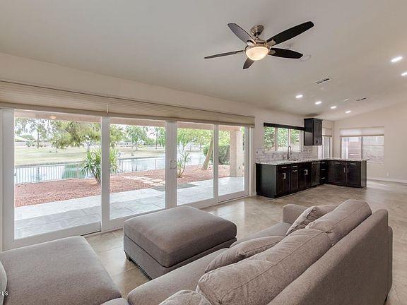 3rd image of 10941 W Yukon Dr