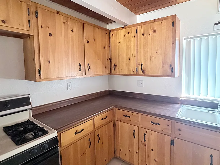 2317 Eagle Ln — Photo 6