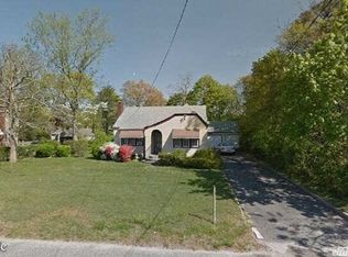 709 Union Ave, Holtsville, NY 11742