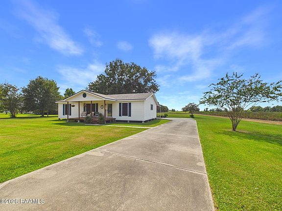 2nd image of 1113 Willow Cove Rd