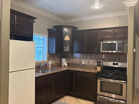643 W 43rd Pl, Los Angeles, CA