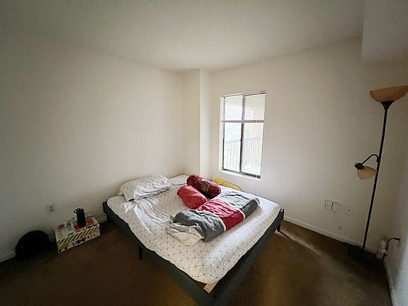 5th image of 1600 Park Cir #504-1