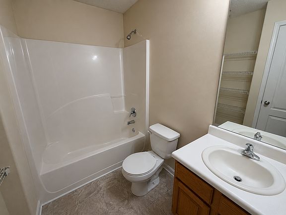 5th image of 261 Fern Ridge Ct