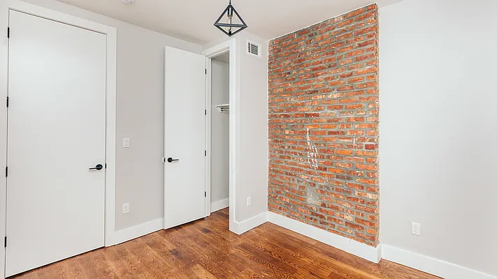 Rented by Nooklyn NYC LLC | media 20
