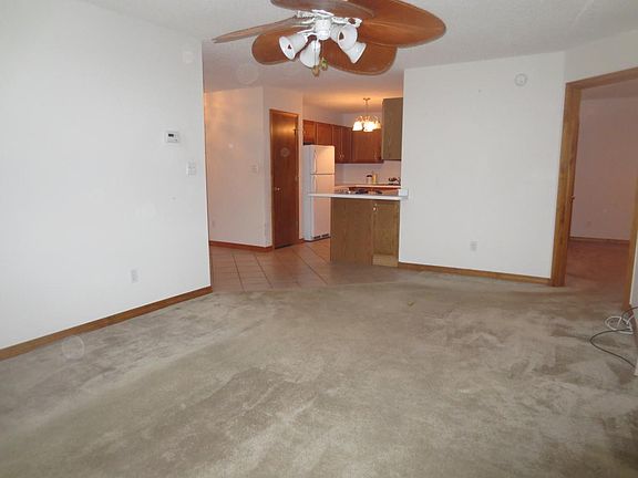 5th image of 206 Shirley Dr #B