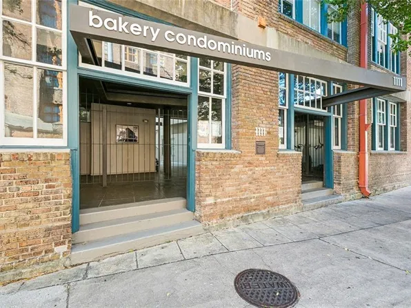 1111 S Peters St APT 210, New Orleans, LA 70130