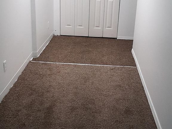 5th image of 14813 Broadway Ave APT B