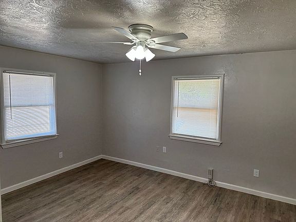 5th image of 5077 E Grant Ave